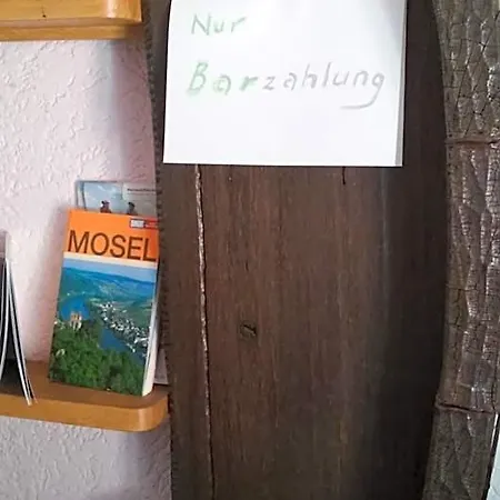 מלון Gaestehaus Schneider 3*
