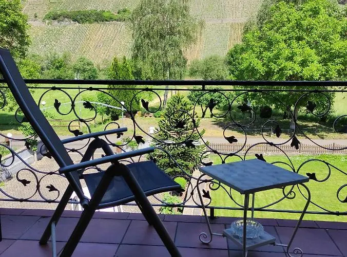 Gaestehaus Schneider 브라운버그