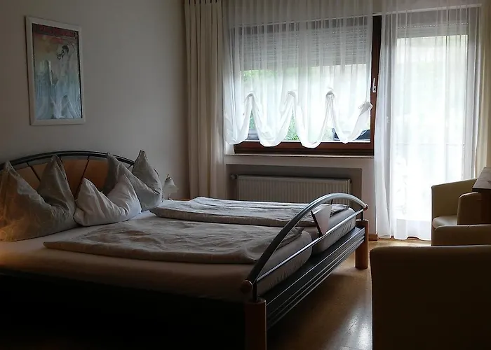 Gaestehaus Schneider 호텔 3*